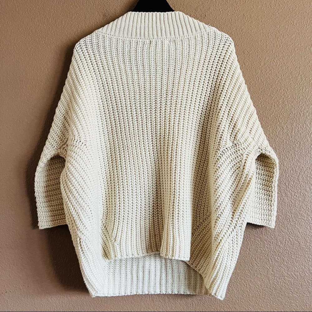 Fashion Nova Oversized Knit Sweater Cream Color Size S/M - Picture 4 of 9